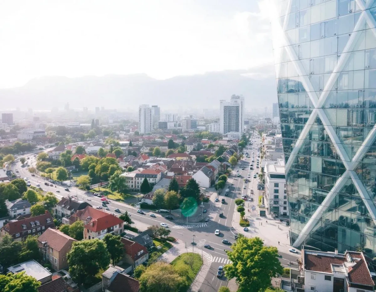 Calculer son impôt sur les revenus locatifs saisonniers en 2025 : guide pratique